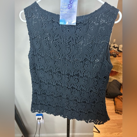 Talbots lace/ Eyelit Tank - Picture 4 of 5